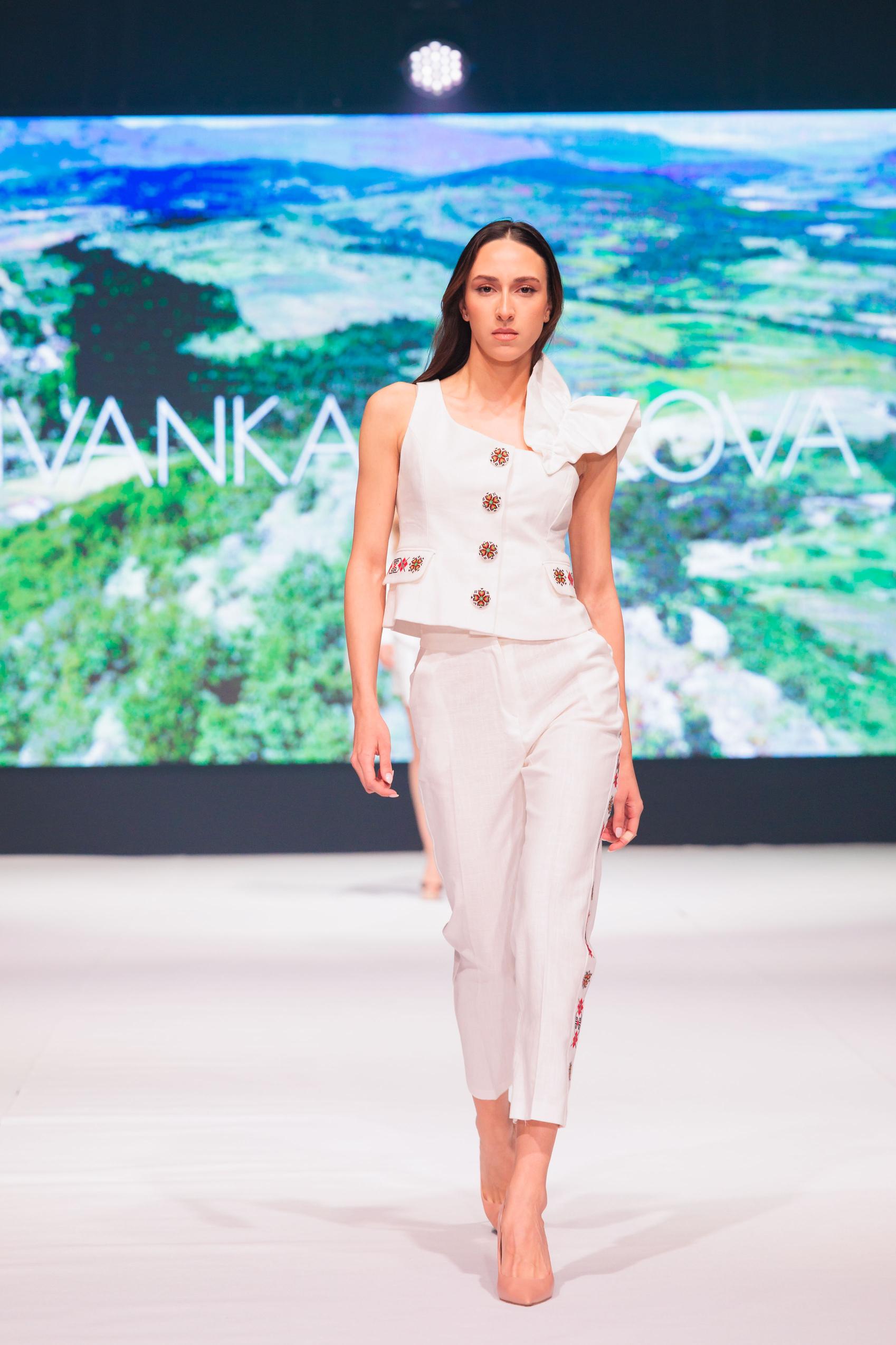 Bulgarian broderie collection